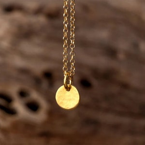 Personalized Hammered Solid Gold Disc Necklace / Custom Initial Pendant / Hand Stamped Letter Charm / Mothers day Gift image 1