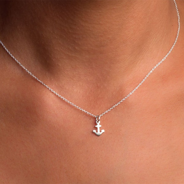 Collier ancre en or massif / petit pendentif marine / cadeau délicat pour elle, lui