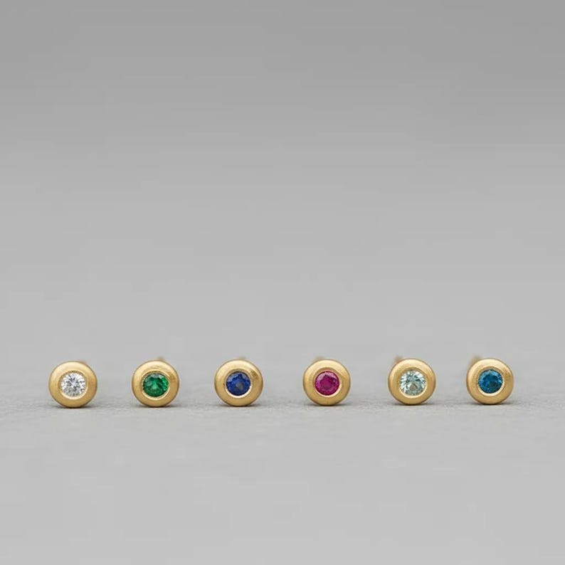 Maleńki kolczyk z litego złota z kamieniem szlachetnym: pojedynczy minimalistyczny kolczyk, diament, 9k 14k 18k 207H-S zdjęcie 6