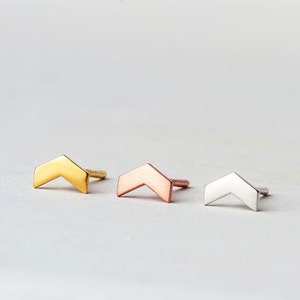 Tiny Solid Gold Chevron Earrings /  Geometric Everyday Jewelry /  9k 14k 18k gold / Unisex Gift