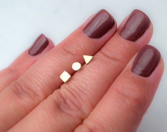 Solid Gold Geometrische Ohrringe | Winziger minimaler Ohrstecker | Dreieck Quadrat Punkt | 9k 14k oder 18k | gelb weiß oder rose gold