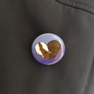 Rat heart 32mm pin badge image 4