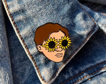 Connie Baby In Daisy Sunglasses | Team Conrad Summer Fan Art Inspired Enamel Pin