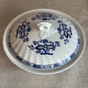 Vintage Royal Wessex Round Covered Dish