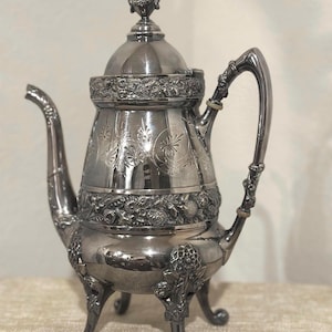 Vintage Reed & Barton Silverplate Coffee Pot #2764