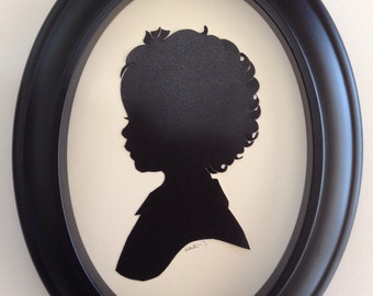 Custom 5x7 Black Oval Silhouette Frame- Free Shipping