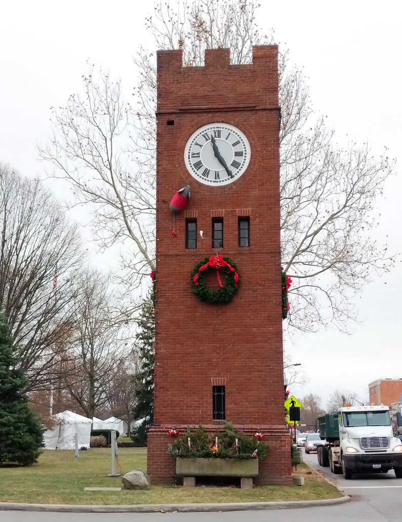 Hudson Clocktower Ornament, The Mouse On The Clock Tower Ornament, Handmade Wooden Ornament, 4 x 2 inches, Hudson Ohio Gift, Christmas Gift image 6