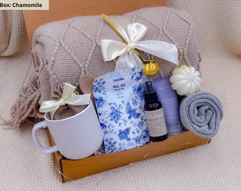 Cozy Gift Box with Blanket and socks, Hygge gift box, Recovery gift, Sympathy gift box , Thinking of you, Gift box for friend, Sending a hug