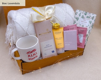 Mom Relaxation Gift Box, Cozy Blanket, Mug, Chocolate, Bath Soak