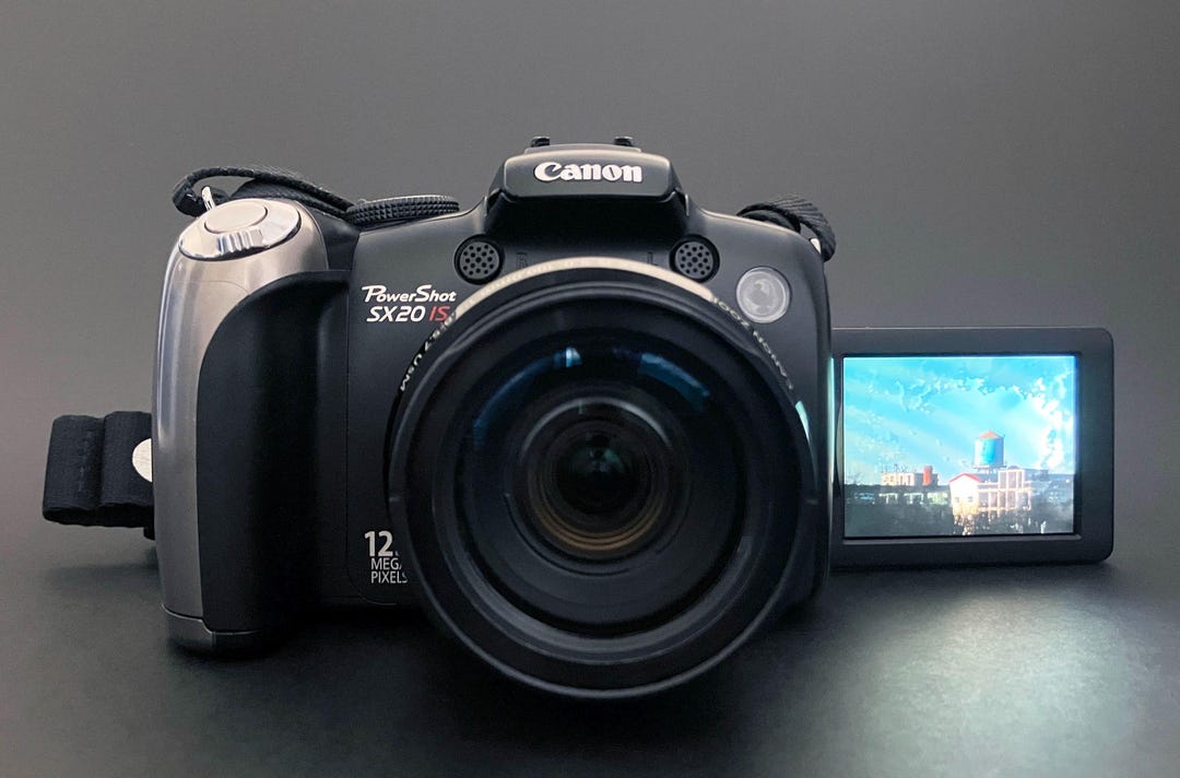 Canon SX20IS _ 12.1mp _ 20x Wide-angle Super Zoom _ Digital Photo/video ...