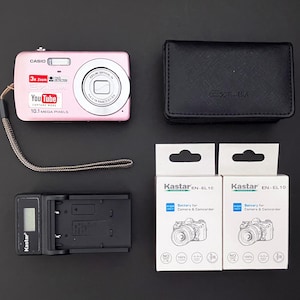 Casio Exilim EX-Z33 Digital Camera _ 10Mp _ Pink w/ Case, Charger & 2 Batteries _ Excellent!