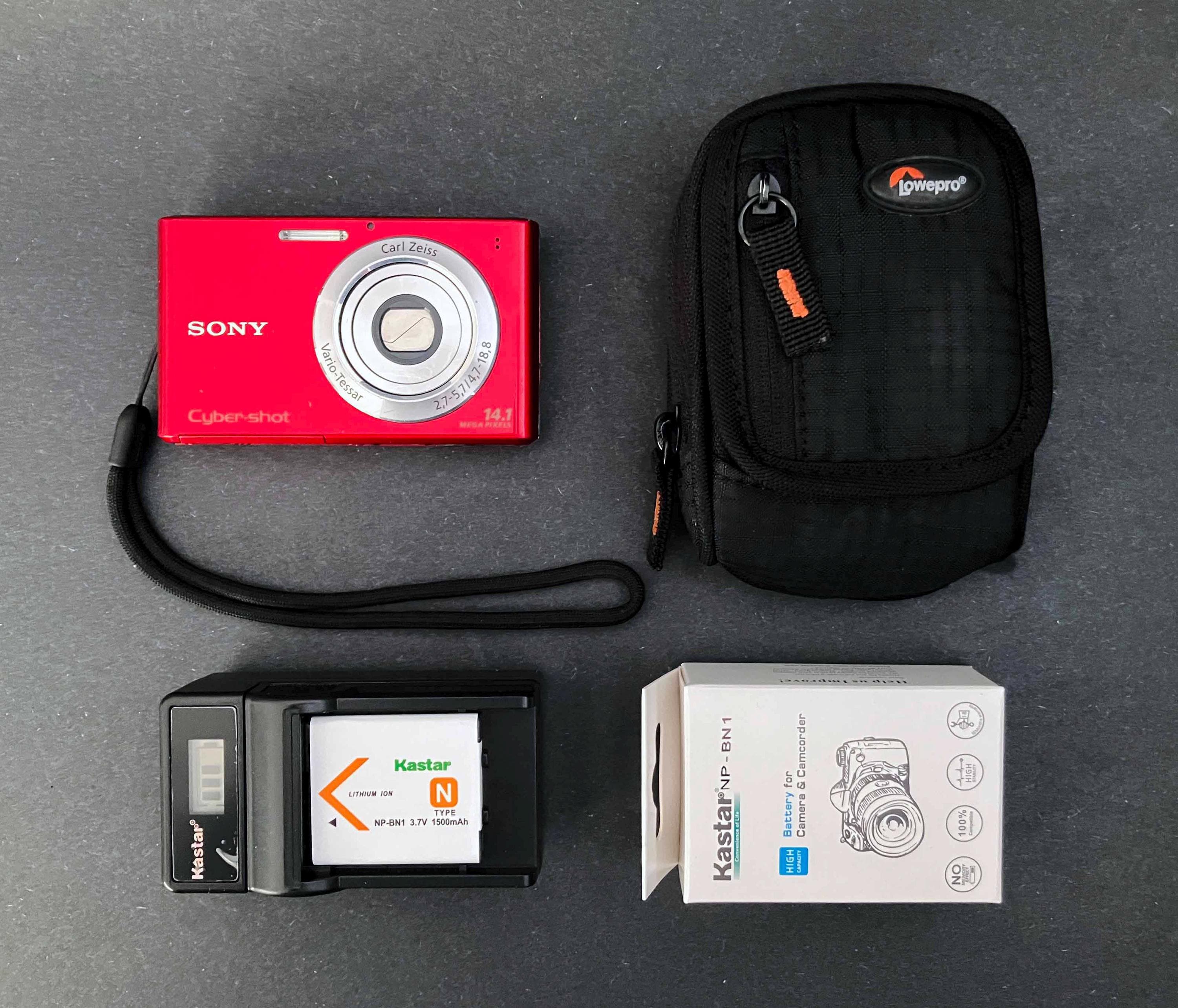 Sony Cybershot DSC-W330 4x Carl Zeiss Zoom Red Case