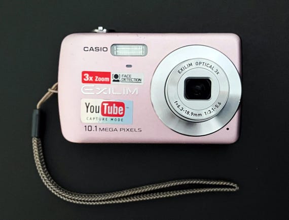 Casio Exilim EX-Z33 Digital Camera _ 10mp _ Pink W/ Case