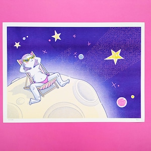 Impresión en Risografía. En la Luna. Tamaños disponibles A3, A4, A5. Indie Arte de Pared. Lámina de arte. Decoración del hogar. Cultura Pop