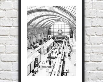 Musée d&#39;Orsay Paris Print: Black and White Architecture Photography