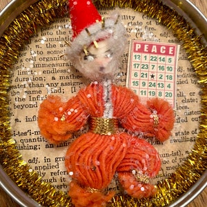 Super lindo vestido de algodón cabeza Santa Elf Ornamento