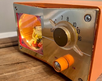 WOW! Fantastic Vintage Clock Radio Decor With Elf