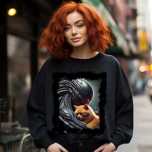Xenomorph Alien Cat Art Sweatshirt - Cozy Unisex Heavy Blend Crewneck for Sci-Fi Fans  Perfect Gift