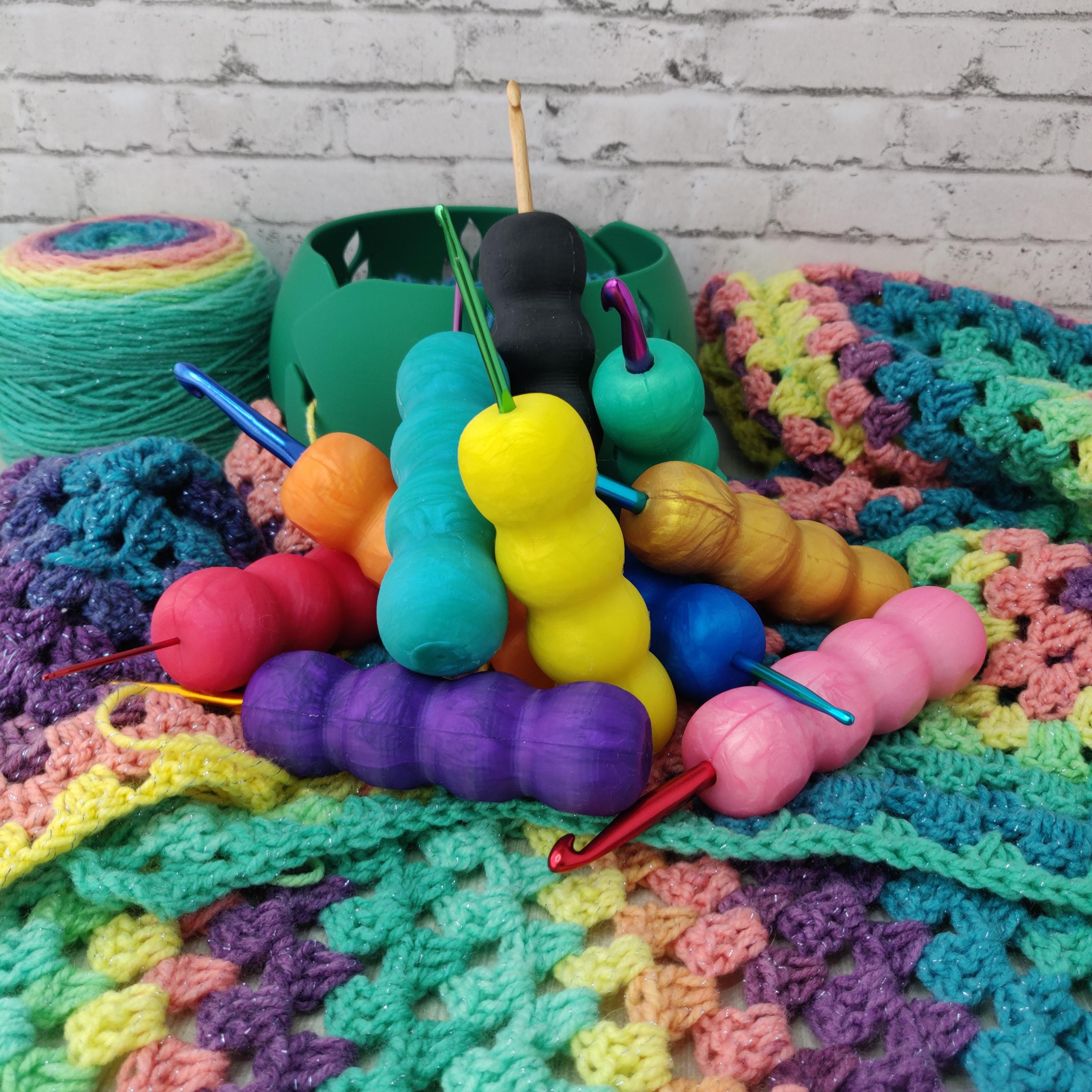 Ergonomic Silicone Crochet Hook Handle Grip – Comfort Pad for