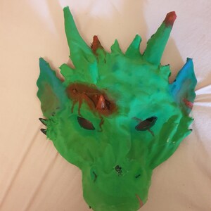 Dragon mask m-hq
