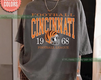 Cincinnati Football Comfort Colors Vintage Style T-Shirt, Cincinnati Football T-Shirt, Bengals Football T-shirt, Cincinnati Fan Gifts FTR21