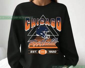 Chicago Football Vintage Sweatshirt T-Shirt, Retro Chicago Bear Football Sweatshirt, Vintage Chicago Bear Fan Gift, Sunday Football FBV12