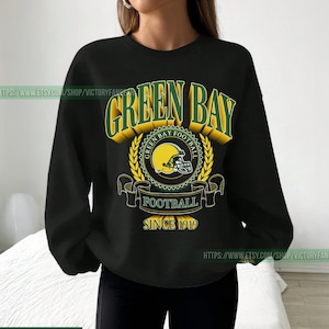 Green Bay Football Vintage Sweatshirt T-Shirt, Retro Green Bay Packer Game Day Crewneck, Packers Sweatshirt, Packers Fans Gift FTY5