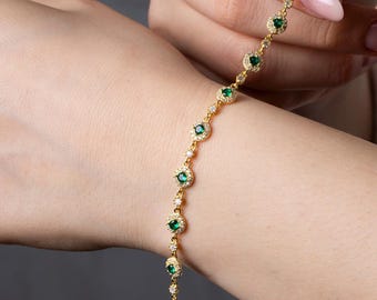 Emerald tennisarmband voor moeder, 14K gouden sierlijke emerald armband, zinvol Moederdagcadeau, cadeau voor moeder, cadeau voor oma, cadeau voor haar