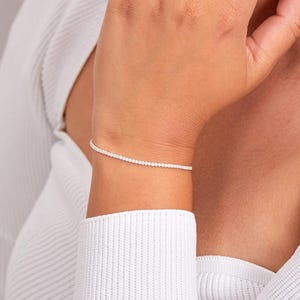 14K Gold-Tennis-Armband, 14K Solid Gold-Tennis-Armband, 1,5 mm Gold-Jubiläums-Armband, zierliches und funkelndes Armband, Geburtstagsgeschenk