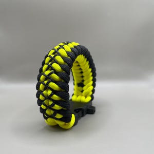 Custom Hunter Paracord Survival Bracelet: Handmade Woven Wristband