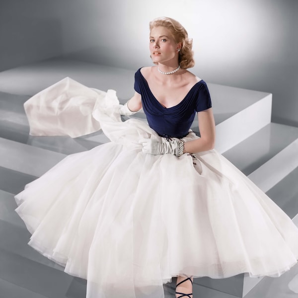 1950s Grace Kelly Dress from Rear Window... Gorgeous near-Replica with FULL Tulle Layered Skirt...Vintage Wedding / Hollywood Party...