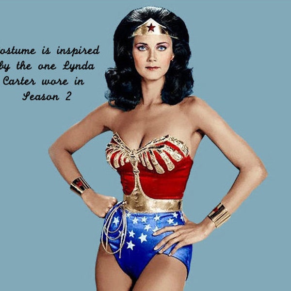 Full Wonder Woman Kostüm: Korsett, Tiara, Manschetten, Gürtel, Lasso, Wahl Briefs oder Shorts oder Rock (Capes separat erhältlich) ...