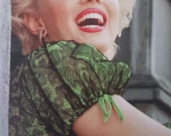 Reg. Sizes: Marilyn Lace Bus Stop Movie Top Blouse - Fitted style with inset Sleeve Like Marilyn&#39;s