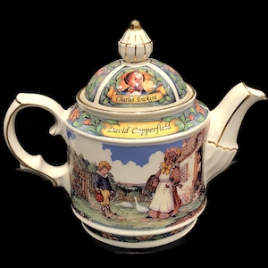 Dickens Teapot - Etsy