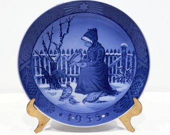 Vintage 1955 Royal Copenhagen Christmas Plate - "Fano Girl", Made in Denmark