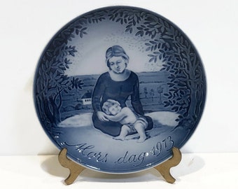 工芸品 B&G CHILDREN 'S DAY PLATE 2021 Bing & Grondahl Children's Day Plates - Save up to 56 %