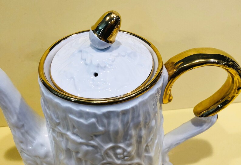 Vintage Coffee Pot, "Old English Oak", by Royal Stafford Fine Bone China, Fabulous Faux Bois Embossed Texture, White with Gold Trim image 5