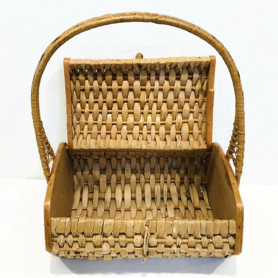 Unique Vintage Wicker and Wood Wide Base Purse, W… - image 4