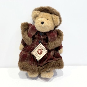 * antique bear ୨୧ * 小さくて可愛い テリアさん Vintage Girl Teddy Bear, Boyds Bears, Plaid Long Faux Fur
