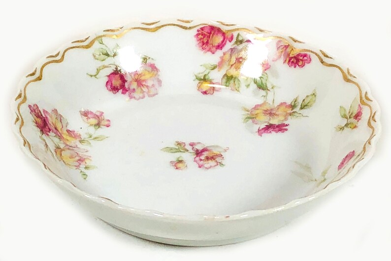 Antique Haviland /& Co Scalloped Rim Double Wavy Gold Border Fruit Dessert Bowl French 1900/'s Pink and Yellow Roses