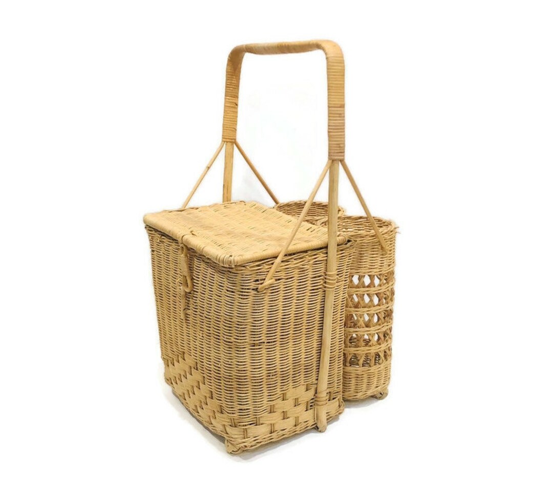 Vintage Wicker Picnic Basket With Two Wine Bottle Holders Etsy