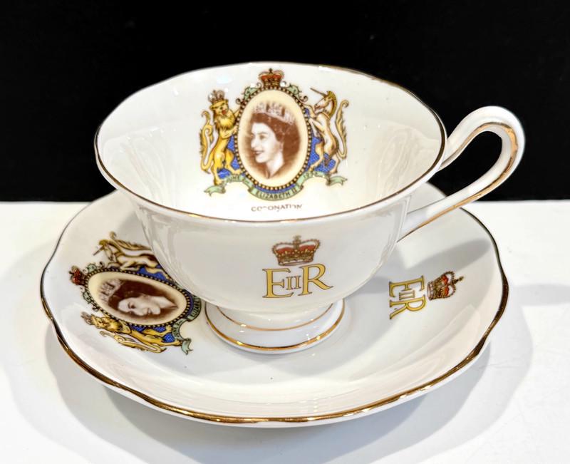 Buckingham Palace Tea Cup and Saucer - Etsy