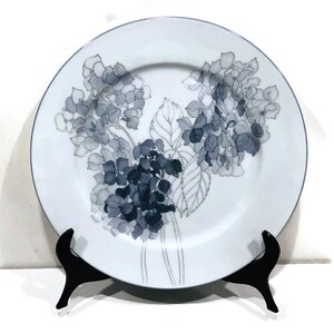 Vintage Block Spal "Hydrangea" Dinner Plate, circa 1982 to 1991 (7 Available)