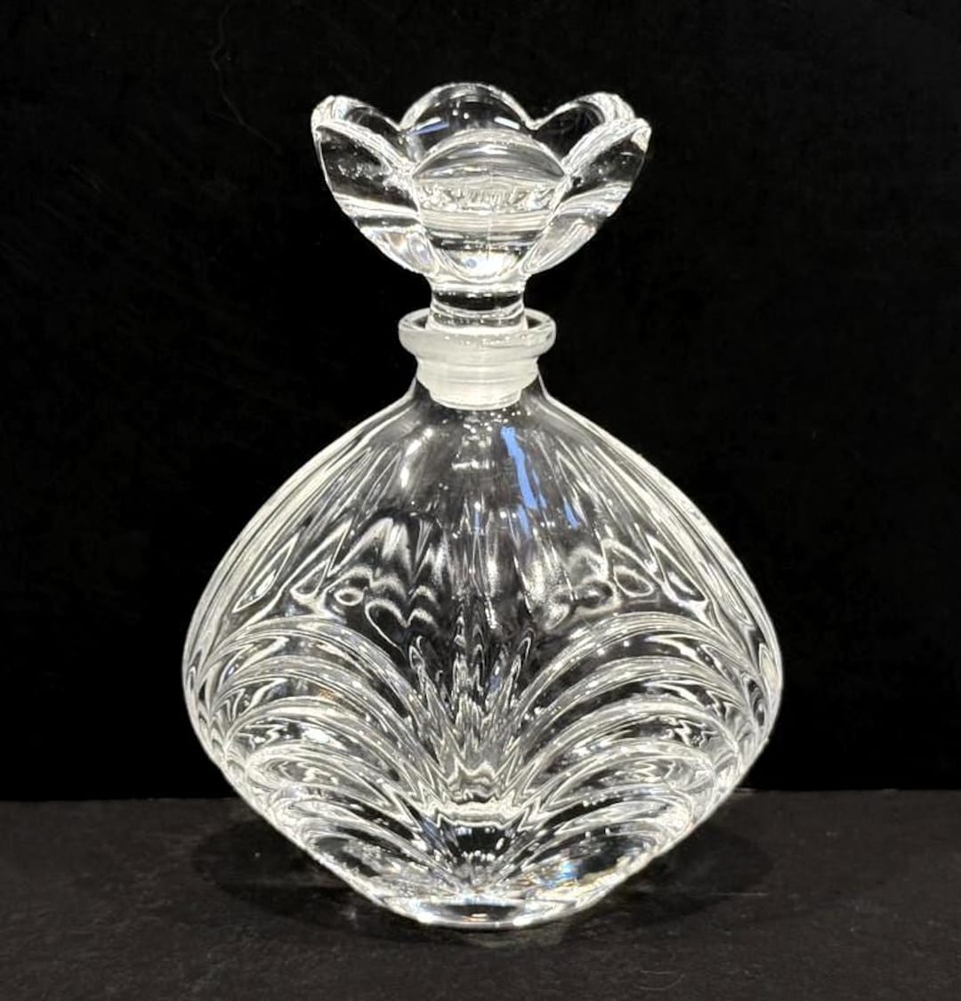 RCR【  Crystal Rock】社製 香水瓶　ヴィンテージ品 Vintage Crystal Re-fillable Perfume Bottle, Fine 24% Lead Crystal