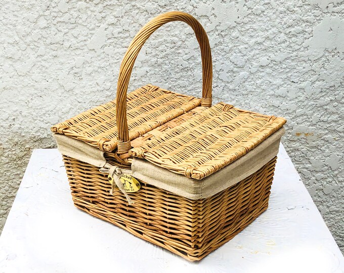 Vintage Bike Basket, nantucket Bike Basket Company, With Woven Wood Lid