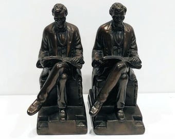 Vintage Abraham Lincoln Bookends, Seated on a Chair, Reading a Book