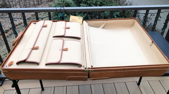 Gorgeous Vintage Pecan Brown Leather Suitcase, "W… - image 7