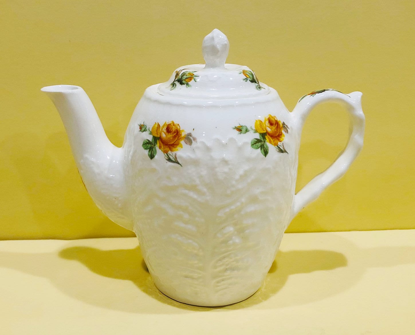 Rosarivae Mini Grip Teapot Vintage Embossed Teapot Decorative