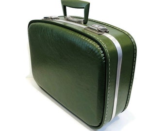 Vintage Petite Hard Shell Suitcase, Olive Green, Cream Fabric Lining, Silver Hardware, Aluminium Trim around Rims