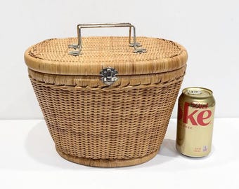 Vintage Flat Topped Oval Lidded Basket, Cream Fabric Lining, Silver Latch and Handles